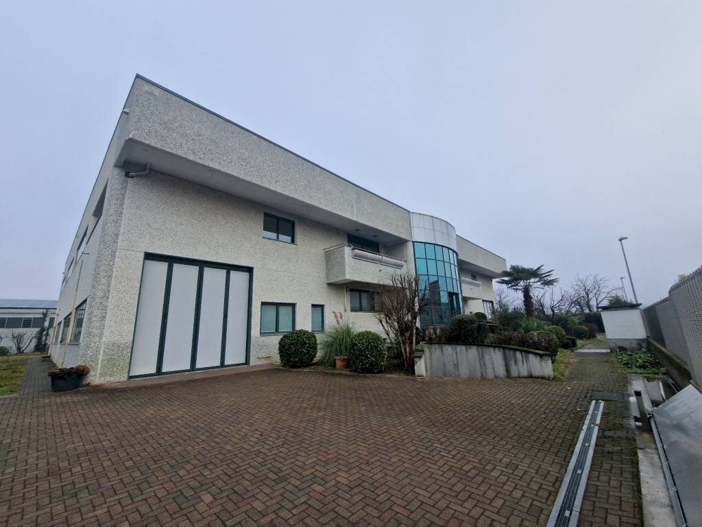 Facciata - Capannone viale Alcide De Gasperi, Bareggio - foto 3