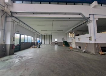 Interno non residenziale - Capannone viale Alcide De Gasperi, Bareggio - foto 8