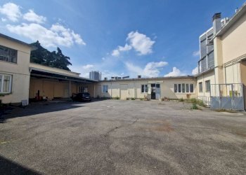 Cortile interno - Capannone via Privata Polonia, Milano - foto 4