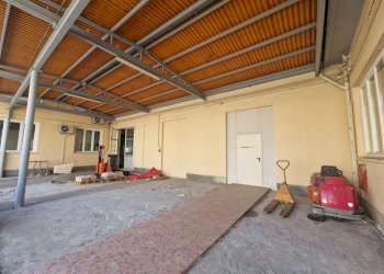 Cortile interno - Capannone via Privata Polonia, Milano - foto 7