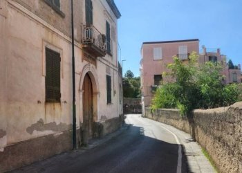 Facciata - Villa via Madonna della Salute, Portici - foto 3