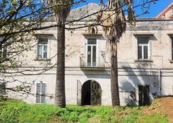 Facciata - Villa via Madonna della Salute, Portici - foto 20