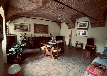 Salone - Rustic via Camillo Benso di Cavour, 29, Castellinaldo d'Alba - photo 4