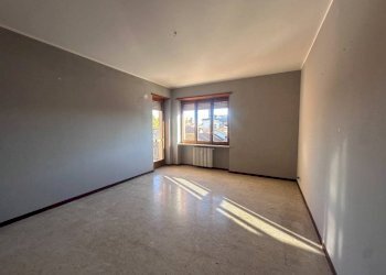 Camera da letto - Three-room apartment viale Giuseppe Garibaldi, 8, Carmagnola - photo 6