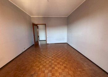 Camera da letto - Three-room apartment viale Giuseppe Garibaldi, 8, Carmagnola - photo 18