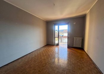 Camera da letto - Three-room apartment viale Giuseppe Garibaldi, 8, Carmagnola - photo 19