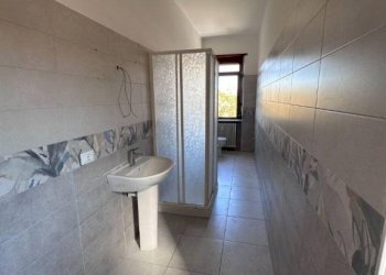 Bagno - Three-room apartment viale Giuseppe Garibaldi, 8, Carmagnola - photo 22