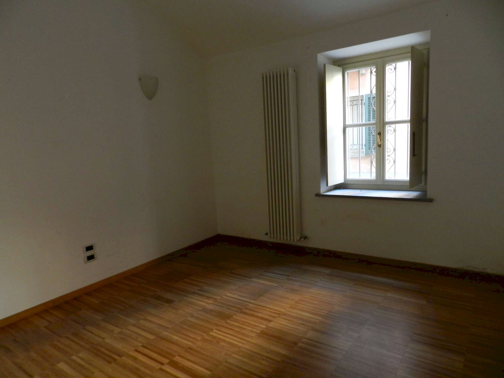 dscn2113 - Bilocale corso Cairoli, 26/2, Torino (zona Centro) - foto 1