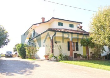 Facciata - Villa via Rotaccio, 60, Lugo - foto 10