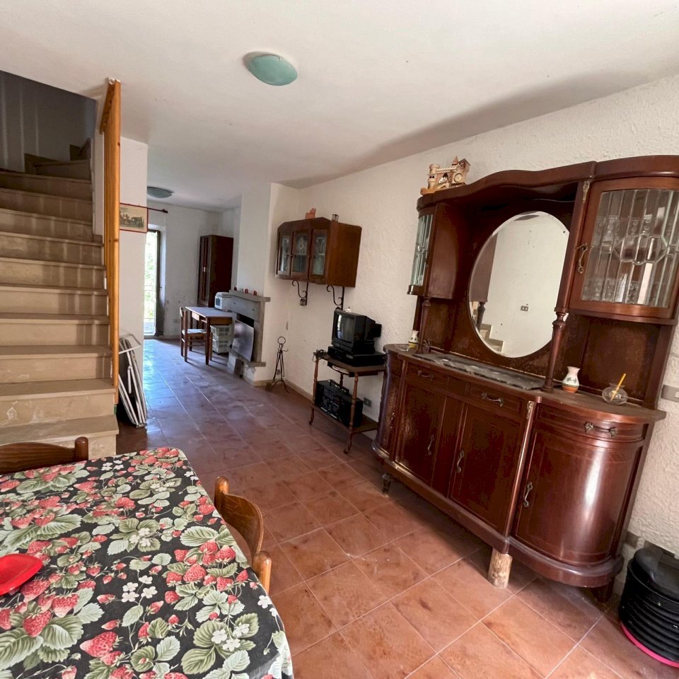 Three-room apartment Sorano - photo 1