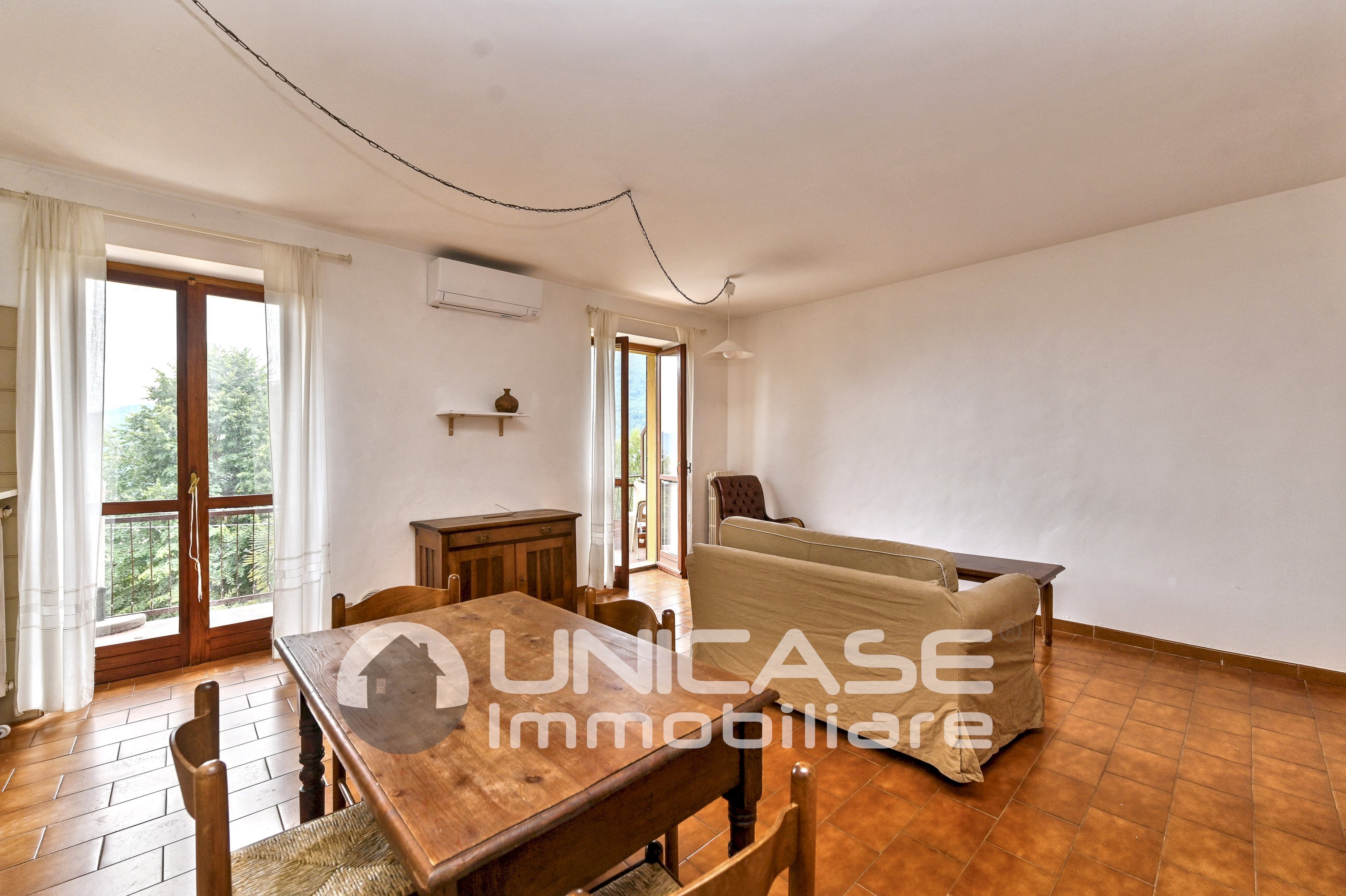 Soggiorno - Bilocale via Vigna, 5, Torre Pellice - foto 1