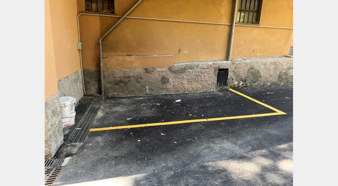 Parking space Genova - photo 1