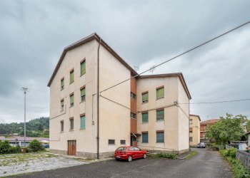 Four-room apartment Via Campo Sportivo, 10, Barge - photo 1
