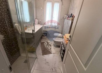 Bilocale via Milano, 177 
 Arona, Arona - foto 5