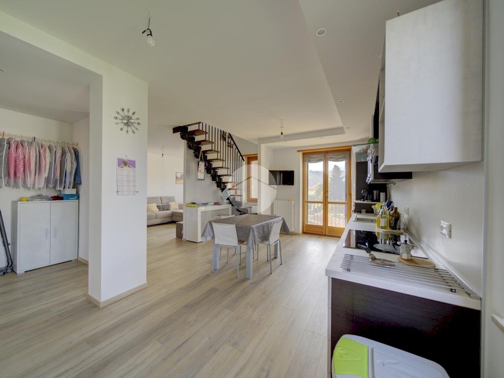 Appartamento Via Romarolo, Giaveno - foto 1