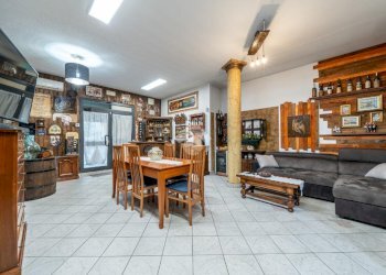 Casa indipendente Via XXV Aprile, Castelnovo di Sotto - foto 8