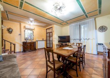 Casa indipendente Via XXV Aprile, Castelnovo di Sotto - foto 15