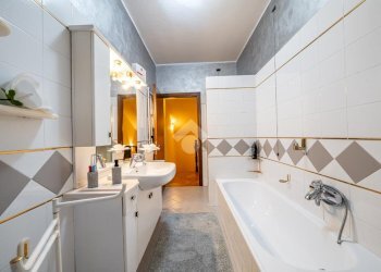 Casa indipendente Via XXV Aprile, Castelnovo di Sotto - foto 18