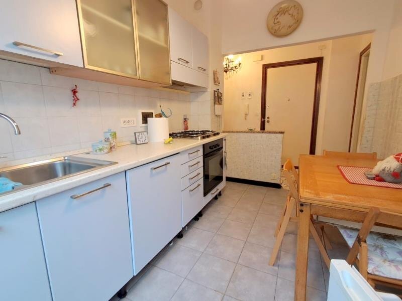 Trilocale Savona (zona La Rusca) - foto 3