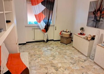 Trilocale Savona (zona La Rusca) - foto 8