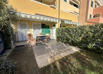 Foto 44 - Bilocale Via Cav. F. Perseghini, Albenga - foto 43