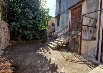 Foto 3 - Semi-detached house Via Principe Lancellotti
 
36, Lauro - photo 3