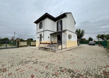 Foto 2 - Casa indipendente Sezzadio - foto 2