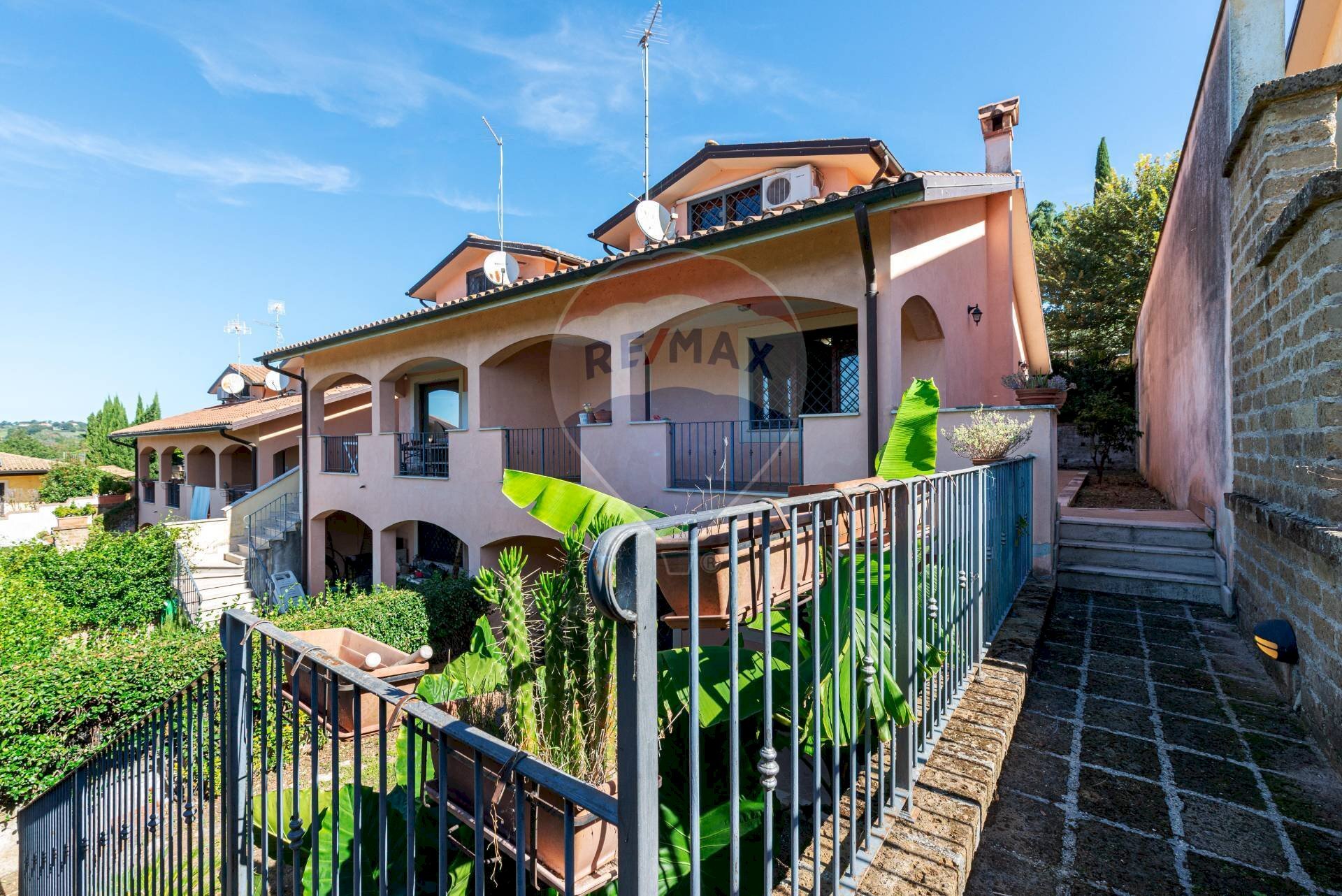 Casa all\'aperto - Villa a Schiera via la forcella
 
18, Riano - foto 1