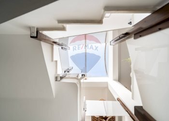 Lucernario scala - Villa Via Tommaso Natale
 
93/E, Palermo - foto 18