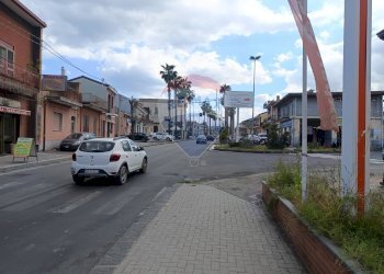 Edificio all\'aperto - Bilocale Strada 37 Santa Maria La Strada Quartiere
 
snc, Giarre - foto 2