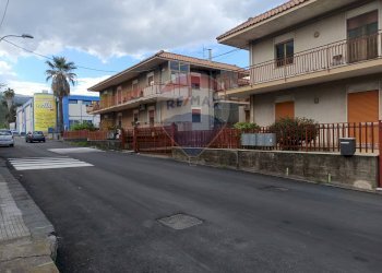 Edificio all\'aperto - Bilocale Strada 37 Santa Maria La Strada Quartiere
 
snc, Giarre - foto 5