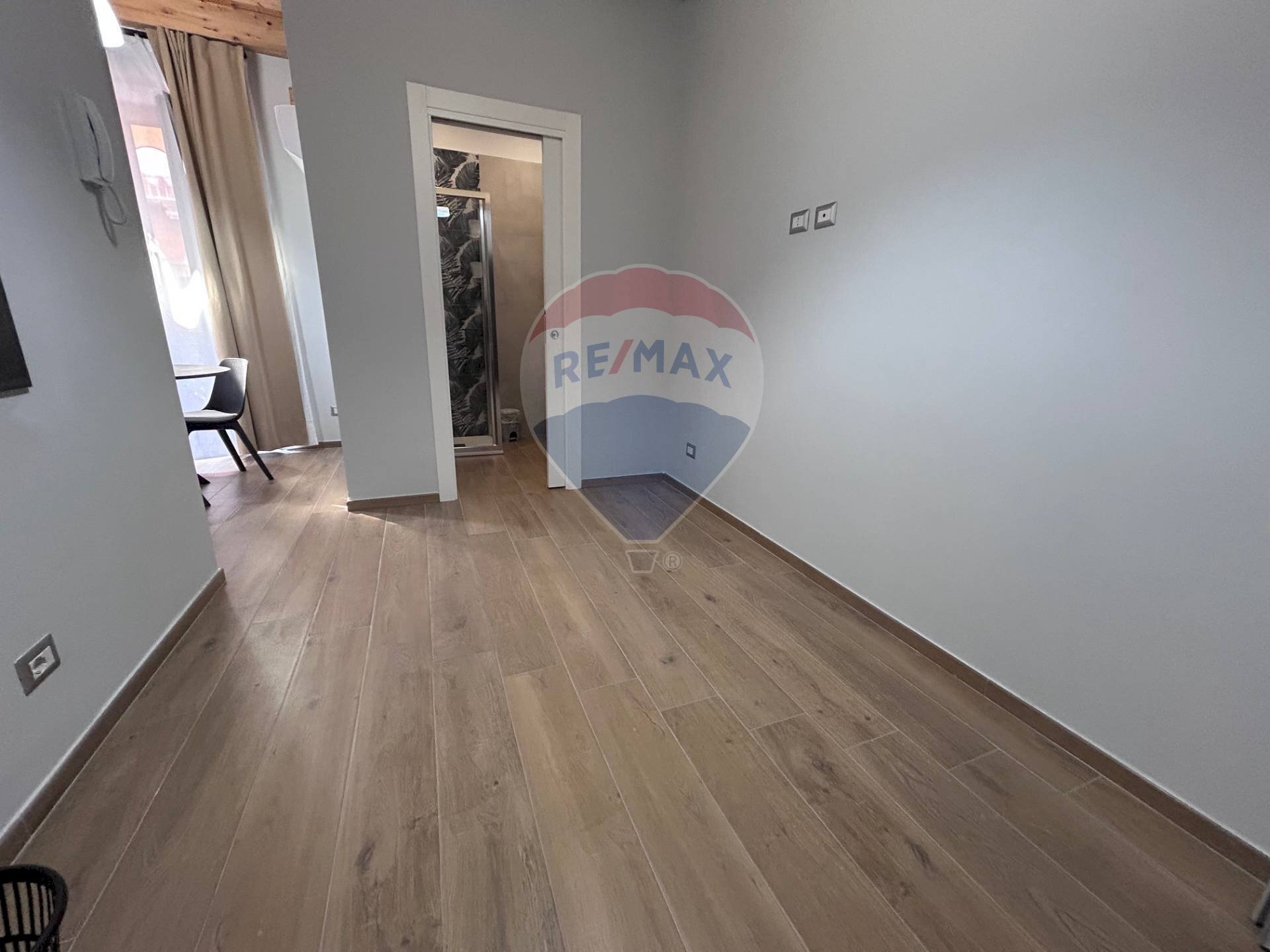 Stanza vuota - Bilocale Via Recupero
 
76, Catania - foto 3