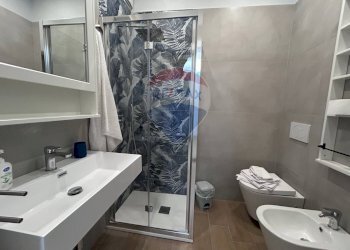 Bagno - Bilocale Via Recupero
 
76, Catania - foto 6