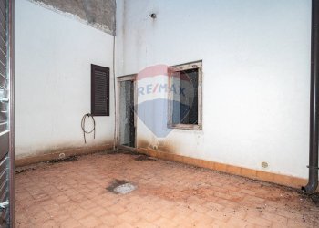 Terrazza - Negozio via circumvallazione
 
503, Paterno - foto 4