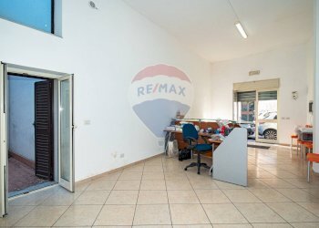 Ufficio - Negozio via circumvallazione
 
503, Paterno - foto 5