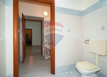 Bagno - Negozio via circumvallazione
 
503, Paterno - foto 18