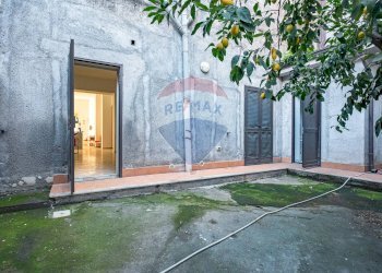 Giardino - Negozio via circumvallazione
 
503, Paterno - foto 20