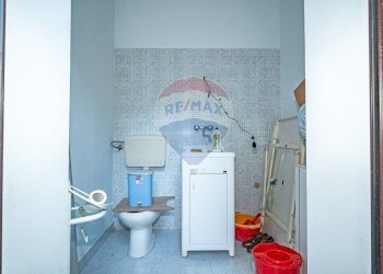 Bagno - Negozio via circumvallazione
 
503, Paterno - foto 23