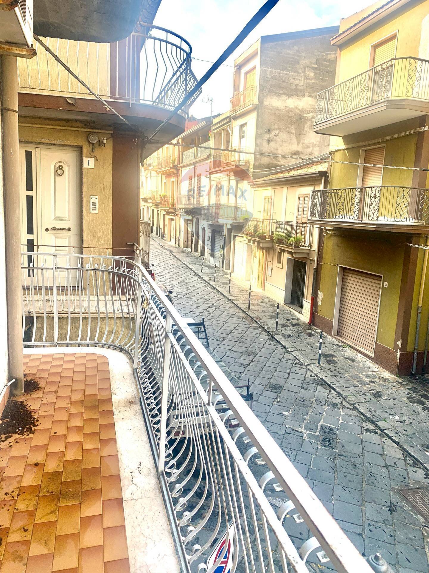 Balcone - Casa indipendente Via Ciro Menotti
4, Francavilla di Sicilia - foto 2