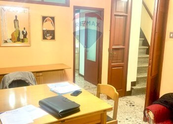 Sala da pranzo - Casa indipendente Via Ciro Menotti
 
4, Francavilla di Sicilia - foto 1