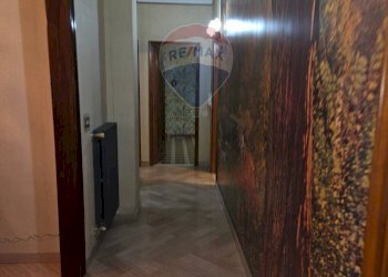 Hall / corridoio - Villa via vincenzo bellini
 
7, Bronte - foto 27