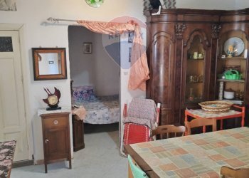 Sala da pranzo - Villa via baia dorica
 
23, Vittoria - foto 28