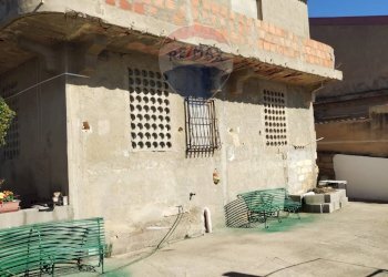 Edificio all\'aperto - Villa via baia dorica
 
23, Vittoria - foto 34