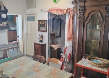 Sala da pranzo - Villa via baia dorica
 
23, Vittoria - foto 39