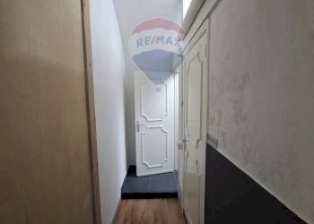 Hall / corridoio - Commercial Premises Corso Mazzini
22, Figline e Incisa Valdarno - photo 17