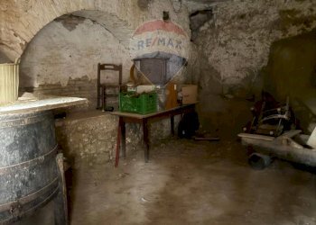 Cantina - Trilocale Via duca degli Abruzz
 
39, San Marco Argentano - foto 11