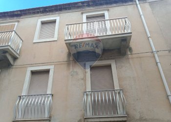 Edificio all\'aperto - Trilocale Via Mario Rapisardi
 
54, Ragusa - foto 1