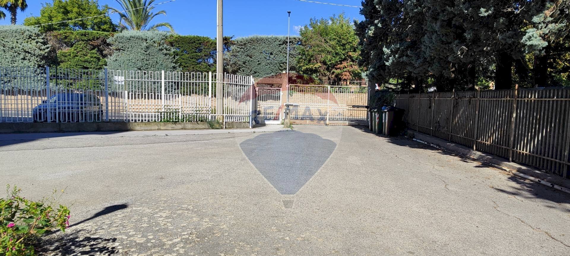 Non correlato - Box VIA BOUGANVILLEA
 
19, Caltagirone - photo 1