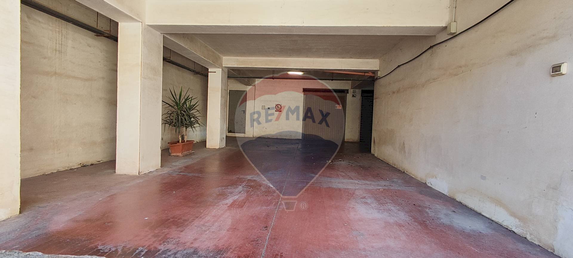 Parcheggio - Box VIA BOUGANVILLEA
19, Caltagirone - photo 2