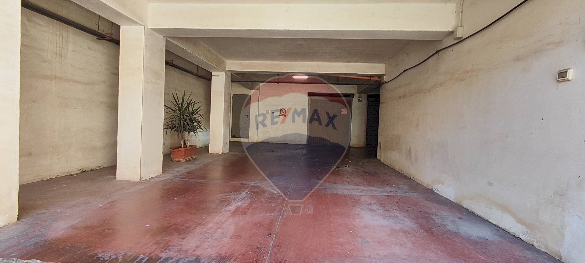 Ricezione / Lobby - Box VIA BOUGANVILLEA
19, Caltagirone - photo 3